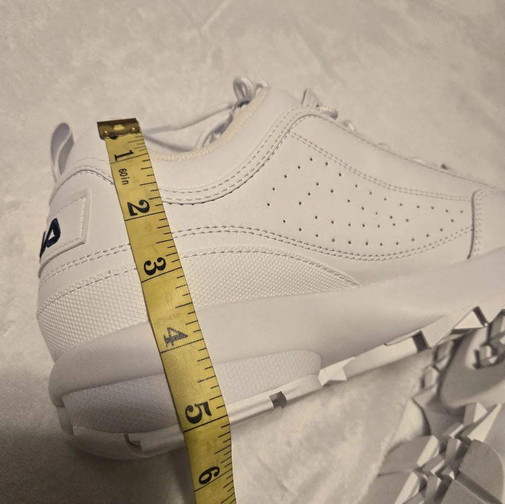 NWOT NIB FILA DISRUPTOR 2 INCH LIFT PLATFORM WHITE SZ 11